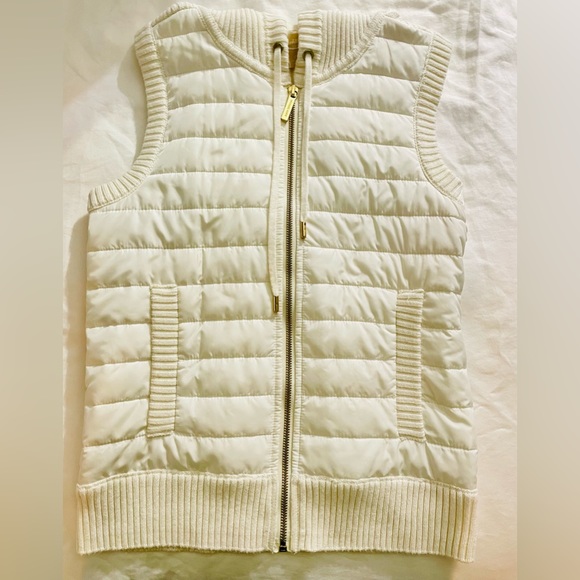 Cream Michael Kors vest in size small - Picture 2 of 2